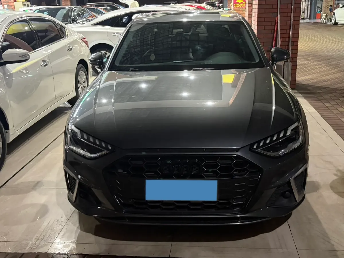 2020 Audi A4L 2.0T 190HP L4 7DCT,autocango,china used car exporter,china ev exporter,chinese used car exporter,chinese used ev exporter