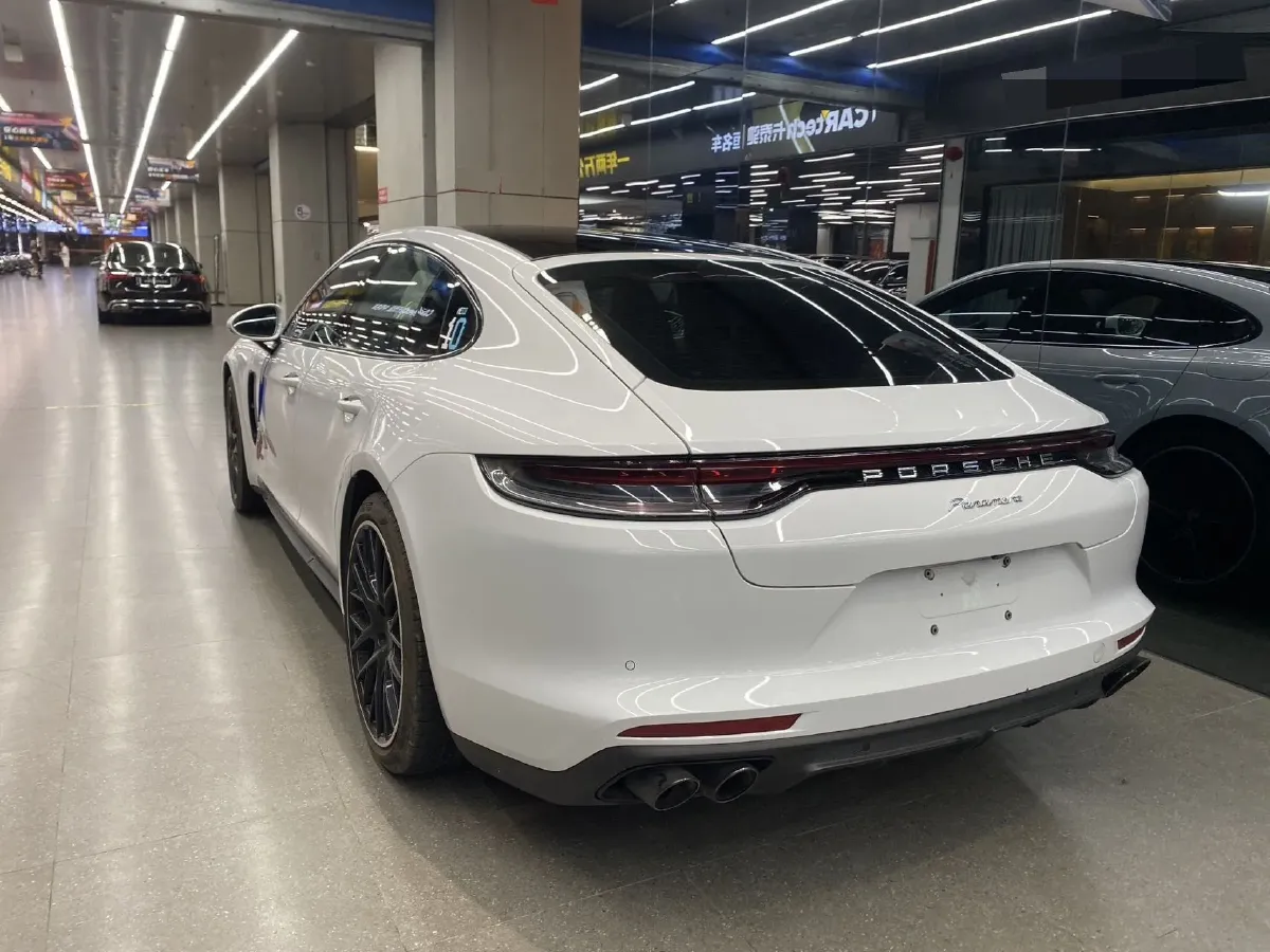 2021 Porsche Panamera 2.9T 330HP V6 8DCT,autocango,china used car exporter,china ev exporter,chinese used car exporter,chinese used ev exporter