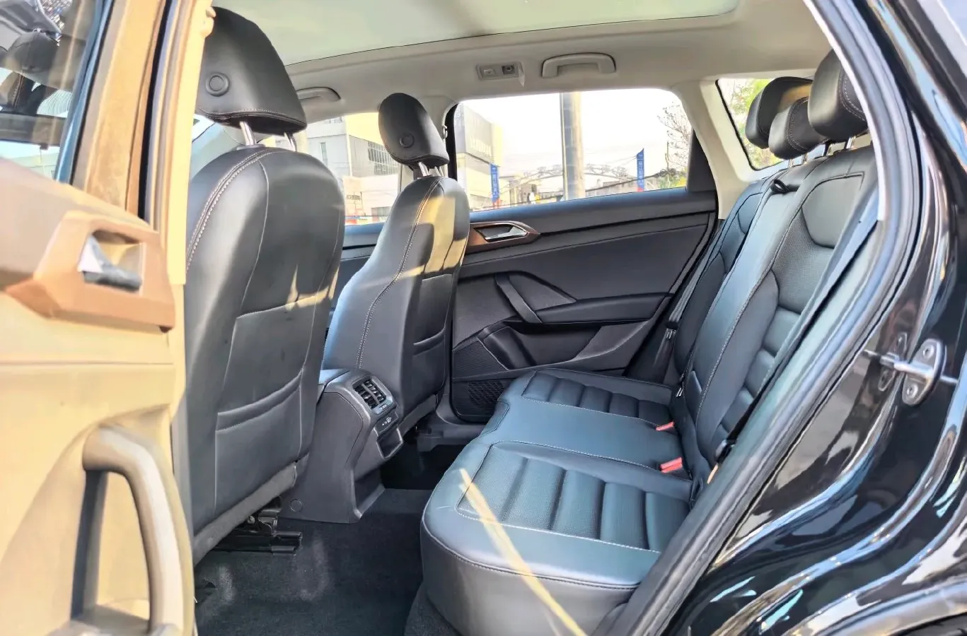 2022 Ford Transit 2.0T 202HP L4 6AT,autocango,china used car exporter,china ev exporter,chinese used car exporter,chinese used ev exporter