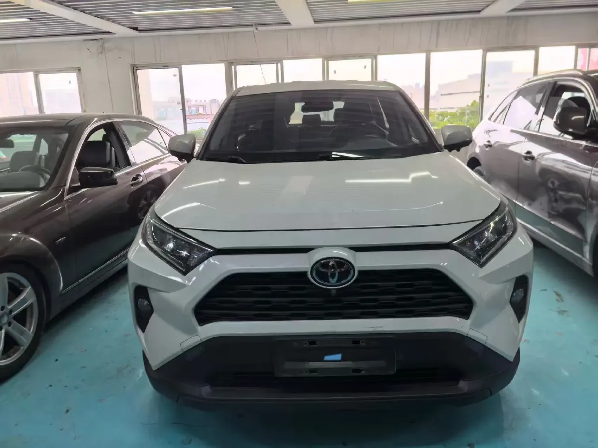 2020 Toyota RAV4 2.0L 171HP L4 CVT,autocango,china used car exporter,china ev exporter,chinese used car exporter,chinese used ev exporter