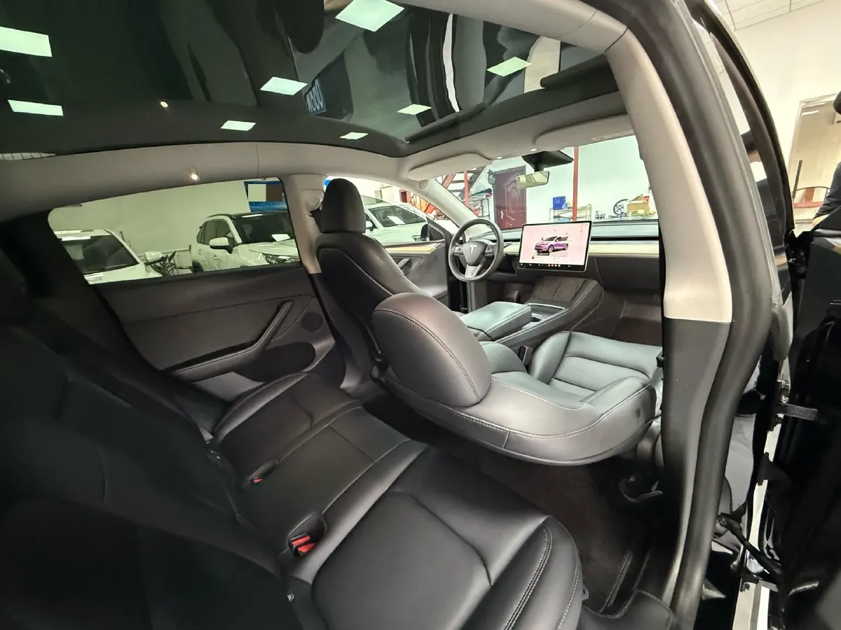 2022 Tesla Model Y BEV 60KWH,autocango,china used car exporter,china ev exporter,chinese used car exporter,chinese used ev exporter