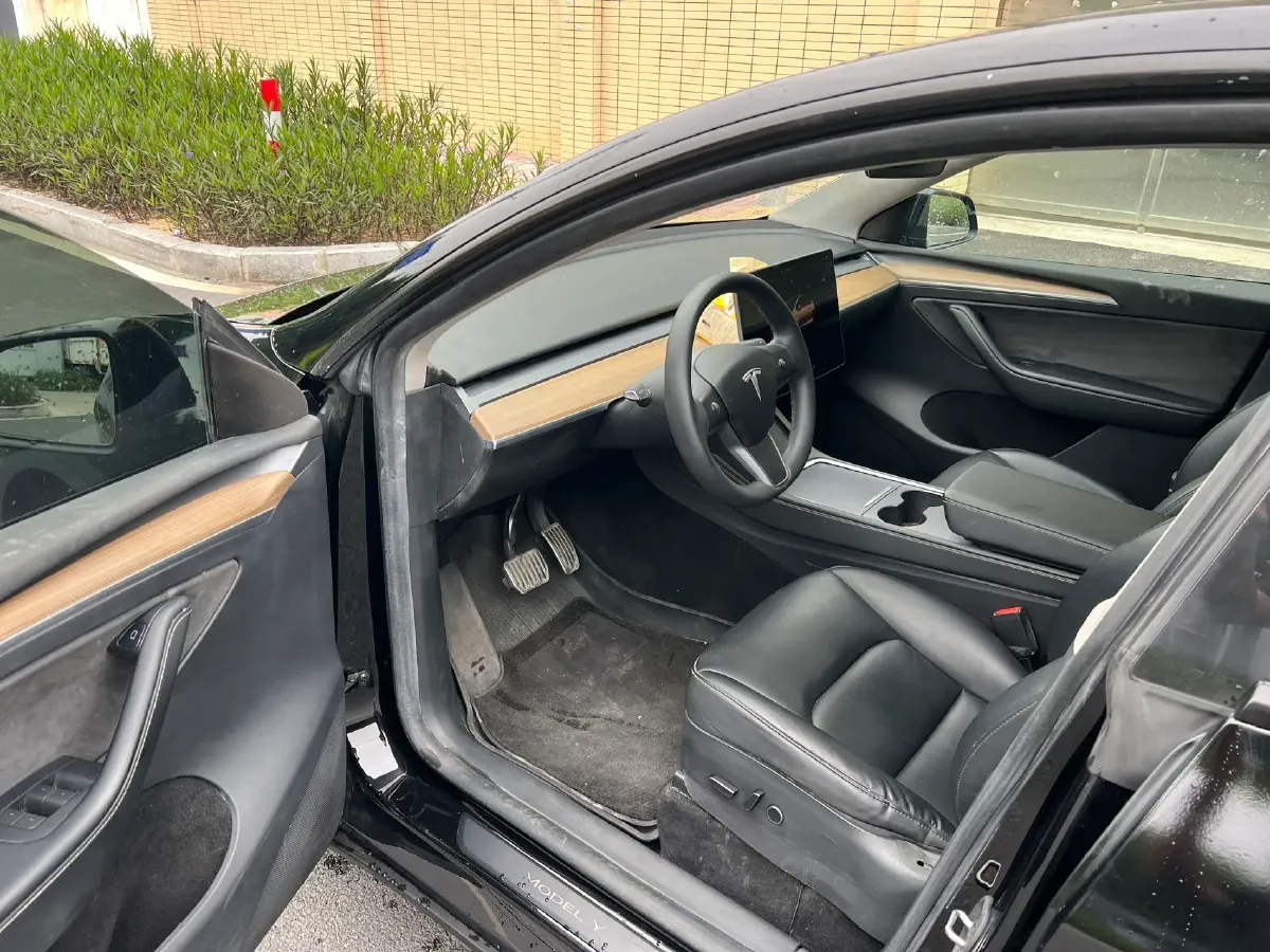 2022 Tesla Model Y BEV 60KWH,autocango,china used car exporter,china ev exporter,chinese used car exporter,chinese used ev exporter