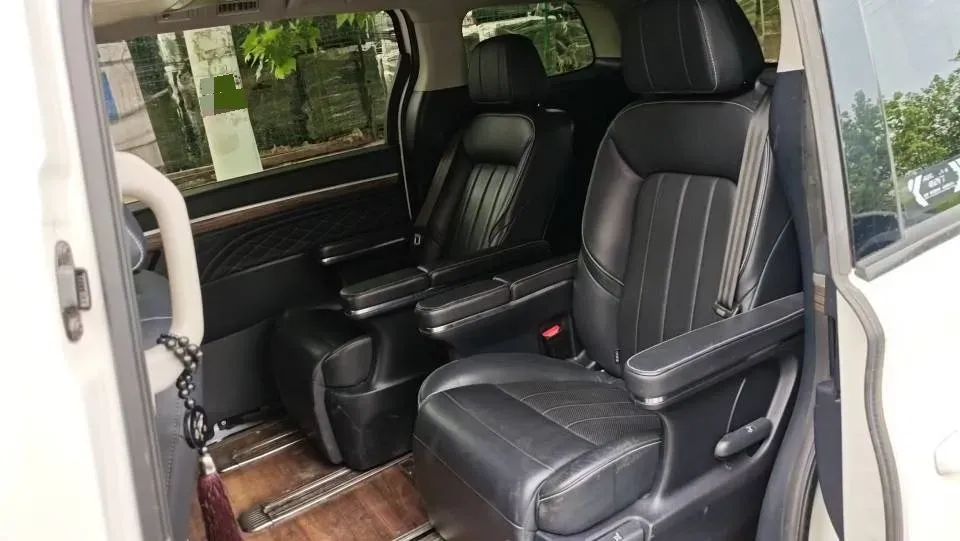 2020 GAC Trumpchi M8 2.0T 252HP L4 8AT,autocango,china used car exporter,china ev exporter,chinese used car exporter,chinese used ev exporter