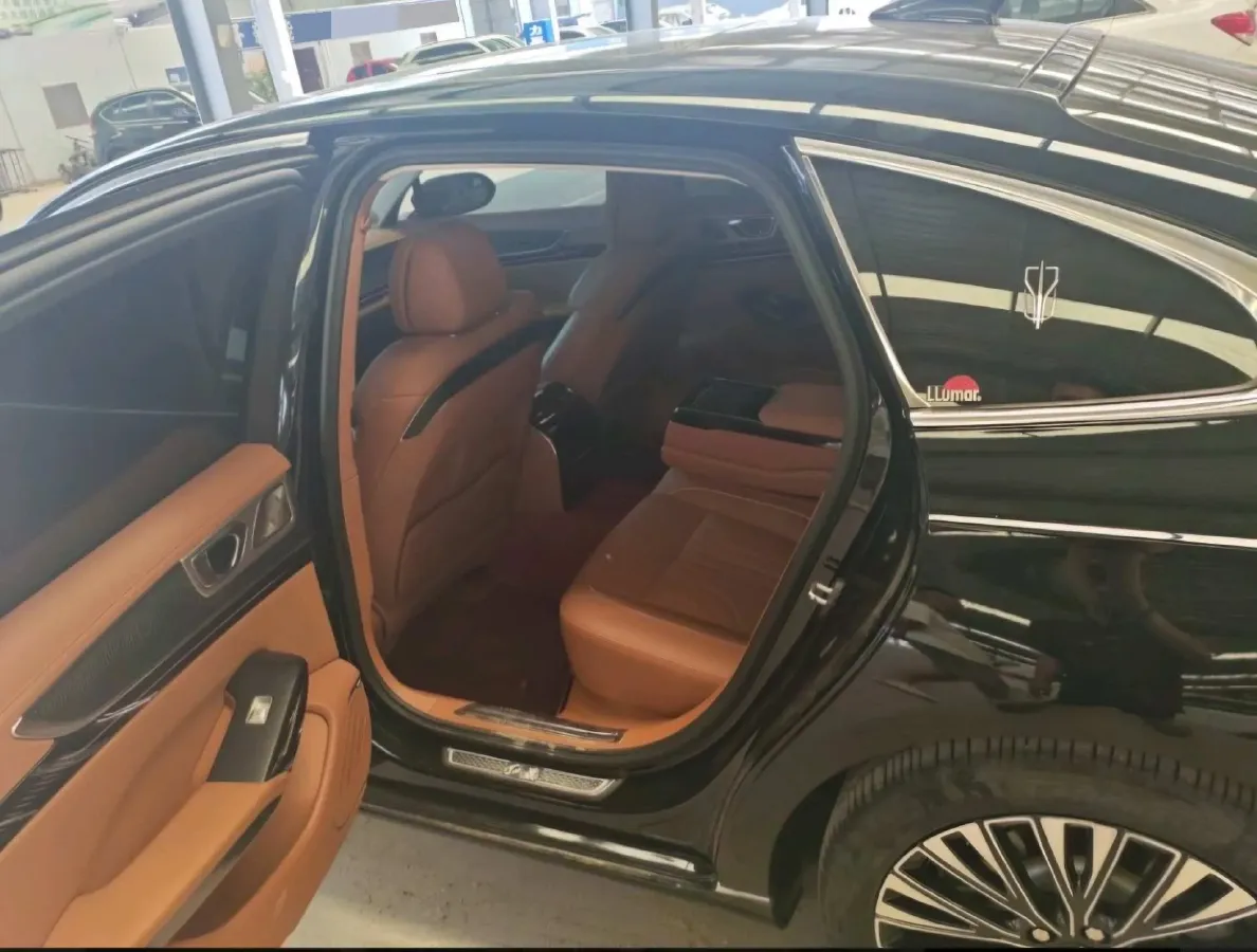 2024 HongQi H9 2.0T 252HP L4 7DCT,autocango,china used car exporter,china ev exporter,chinese used car exporter,chinese used ev exporter
