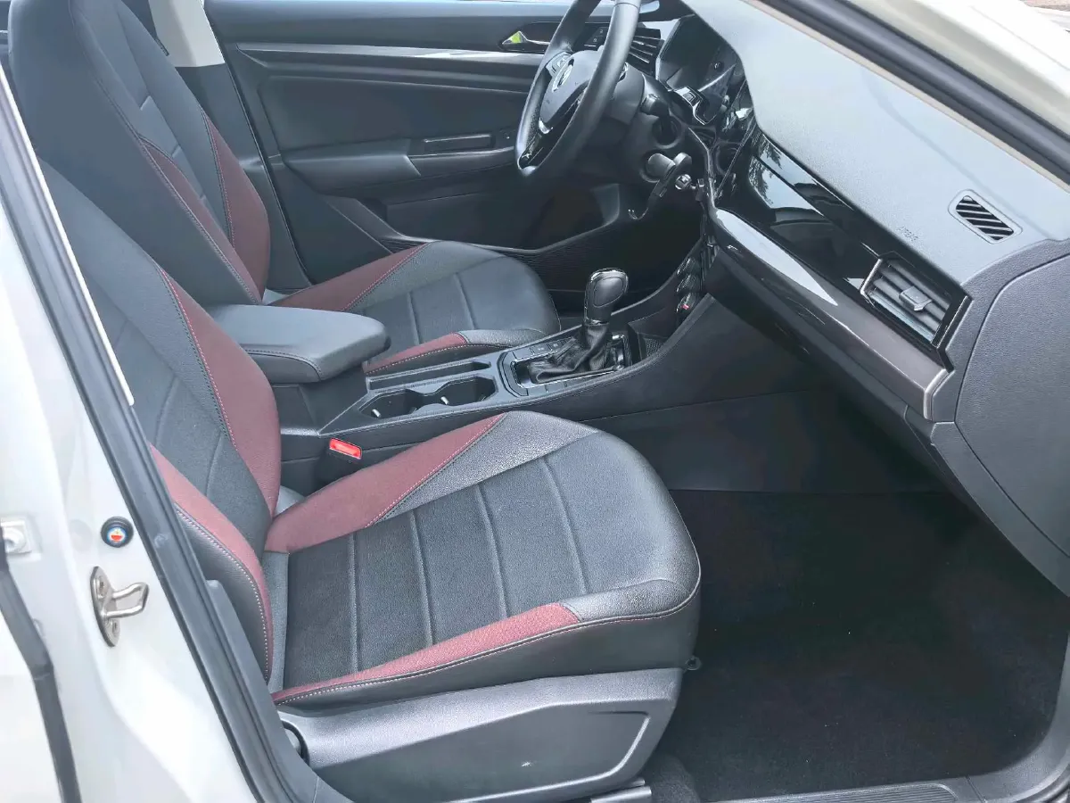 2021 Volkswagen Bora 1.5L 113HP L4 6AT,autocango,china used car exporter,china ev exporter,chinese used car exporter,chinese used ev exporter