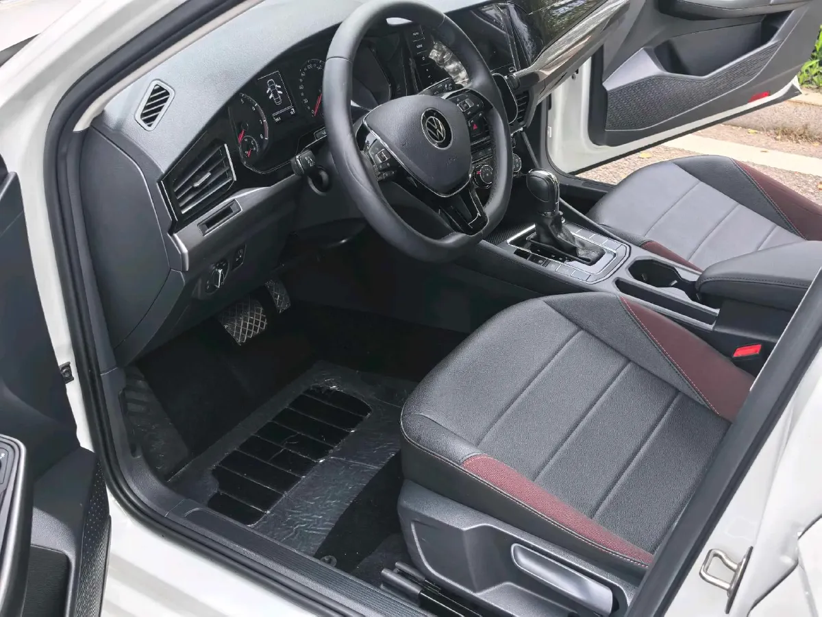 2021 Volkswagen Bora 1.5L 113HP L4 6AT,autocango,china used car exporter,china ev exporter,chinese used car exporter,chinese used ev exporter