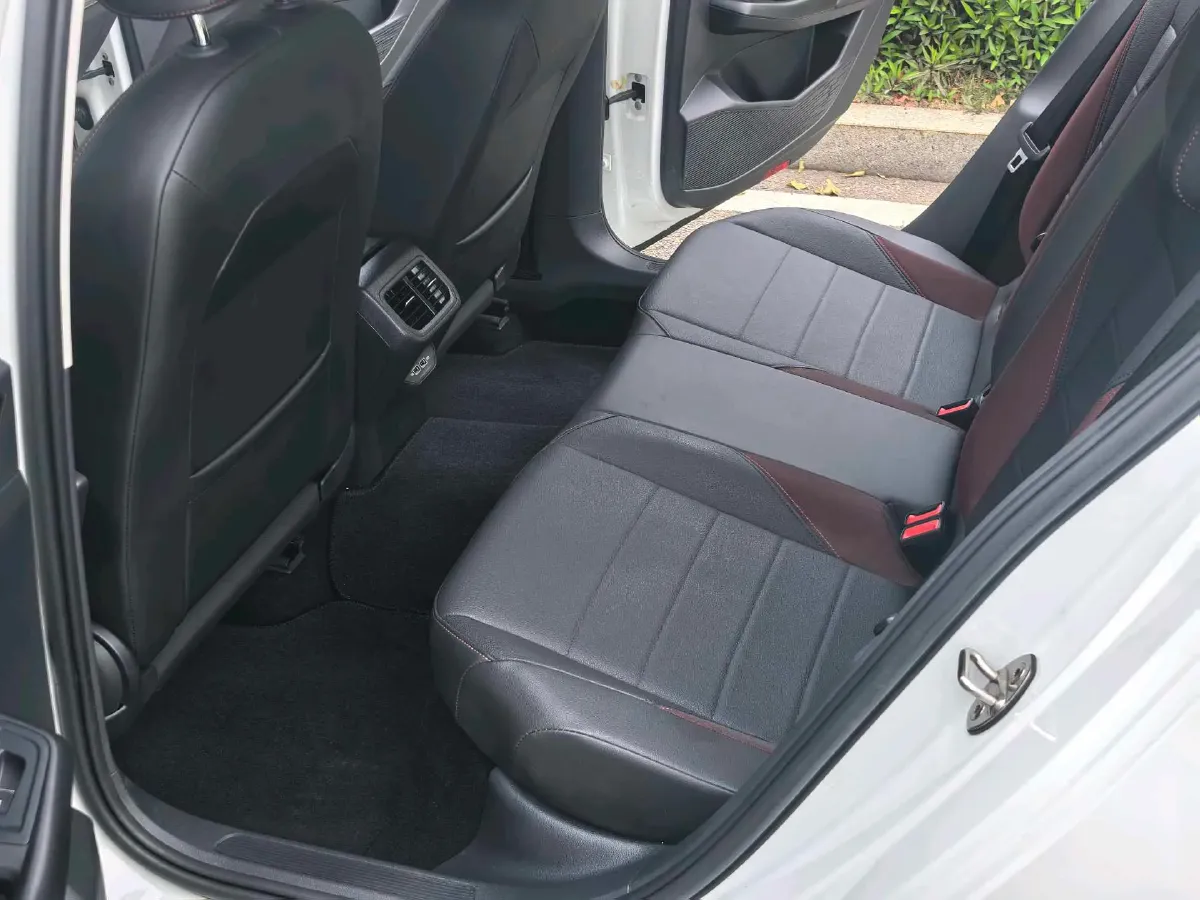 2021 Volkswagen Bora 1.5L 113HP L4 6AT,autocango,china used car exporter,china ev exporter,chinese used car exporter,chinese used ev exporter