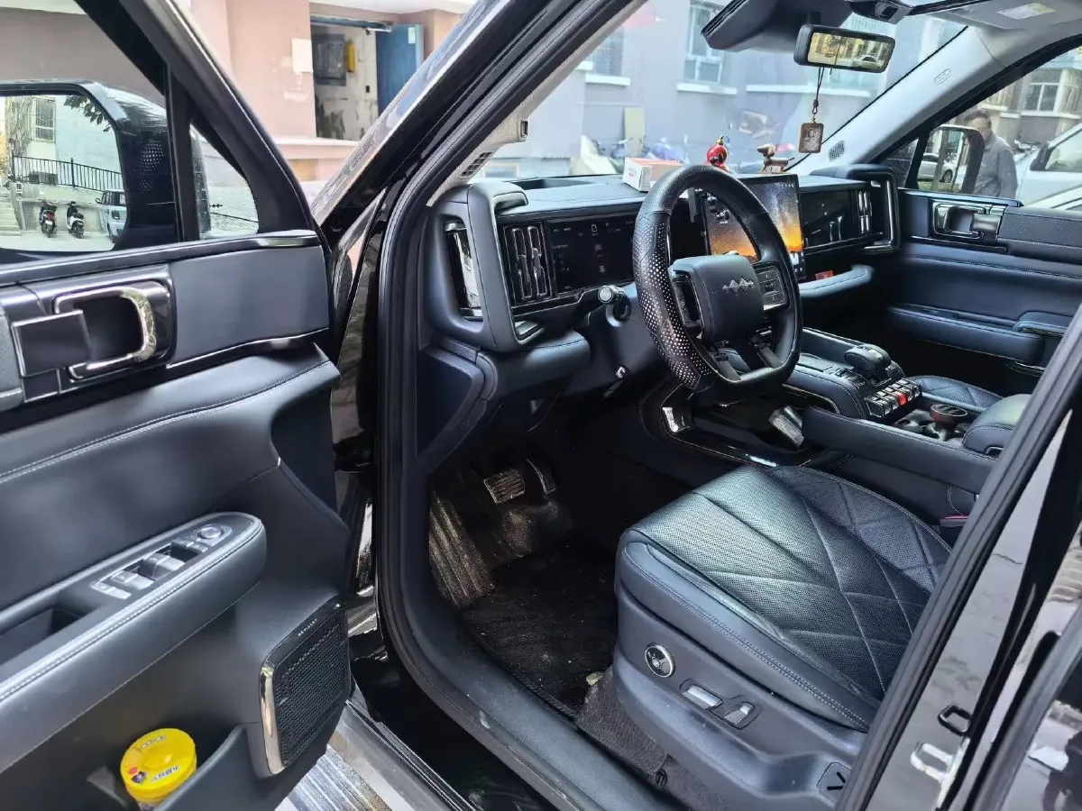 2025 FangChengBao Bao 5 1.5T 194HP L4 E-CVT PHEV 31.8KWH,autocango,china used car exporter,china ev exporter,chinese used car exporter,chinese used ev exporter