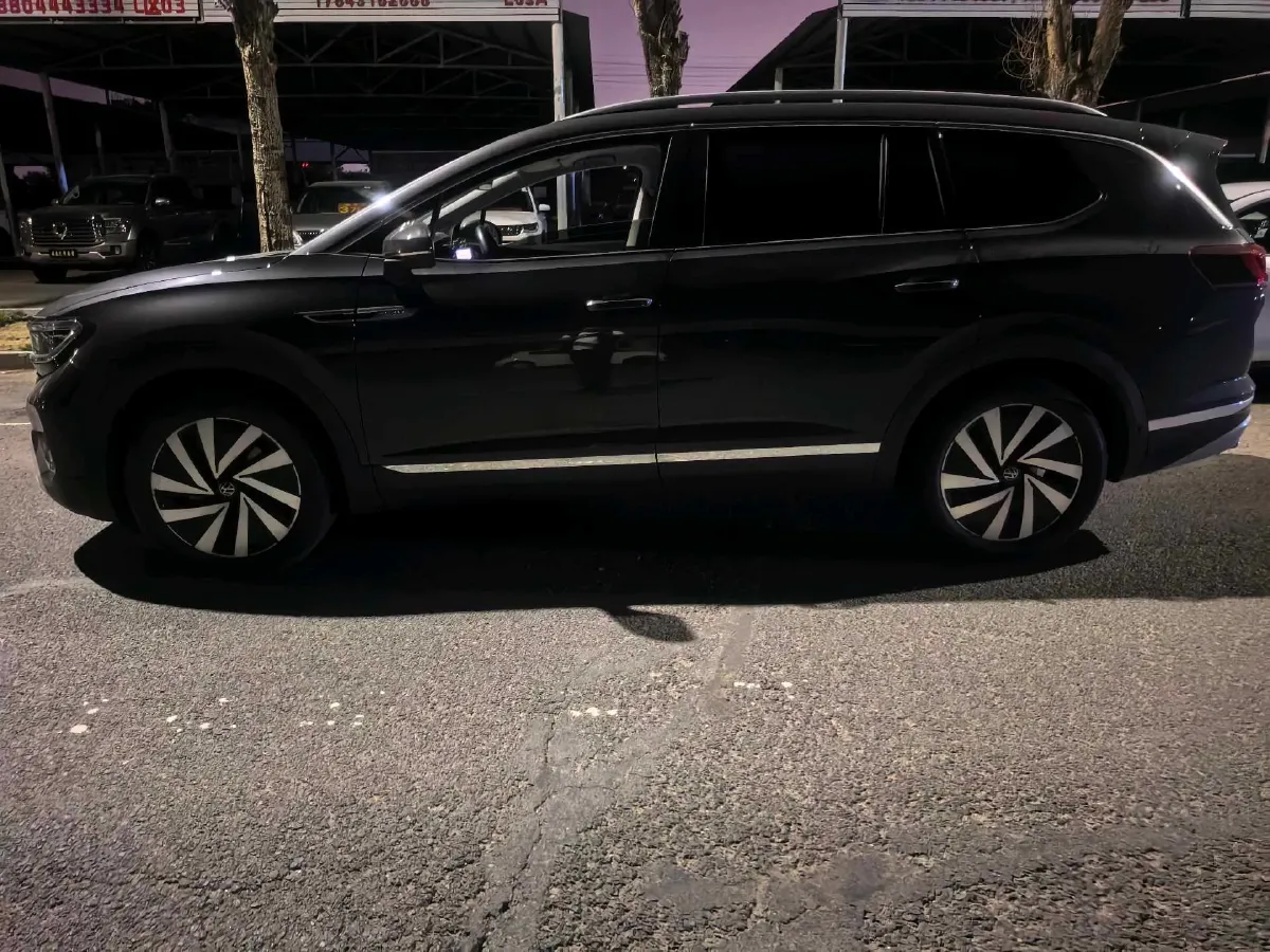 2022 Volkswagen Talagon 2.0T 220HP L4 7DCT,autocango,china used car exporter,china ev exporter,chinese used car exporter,chinese used ev exporter