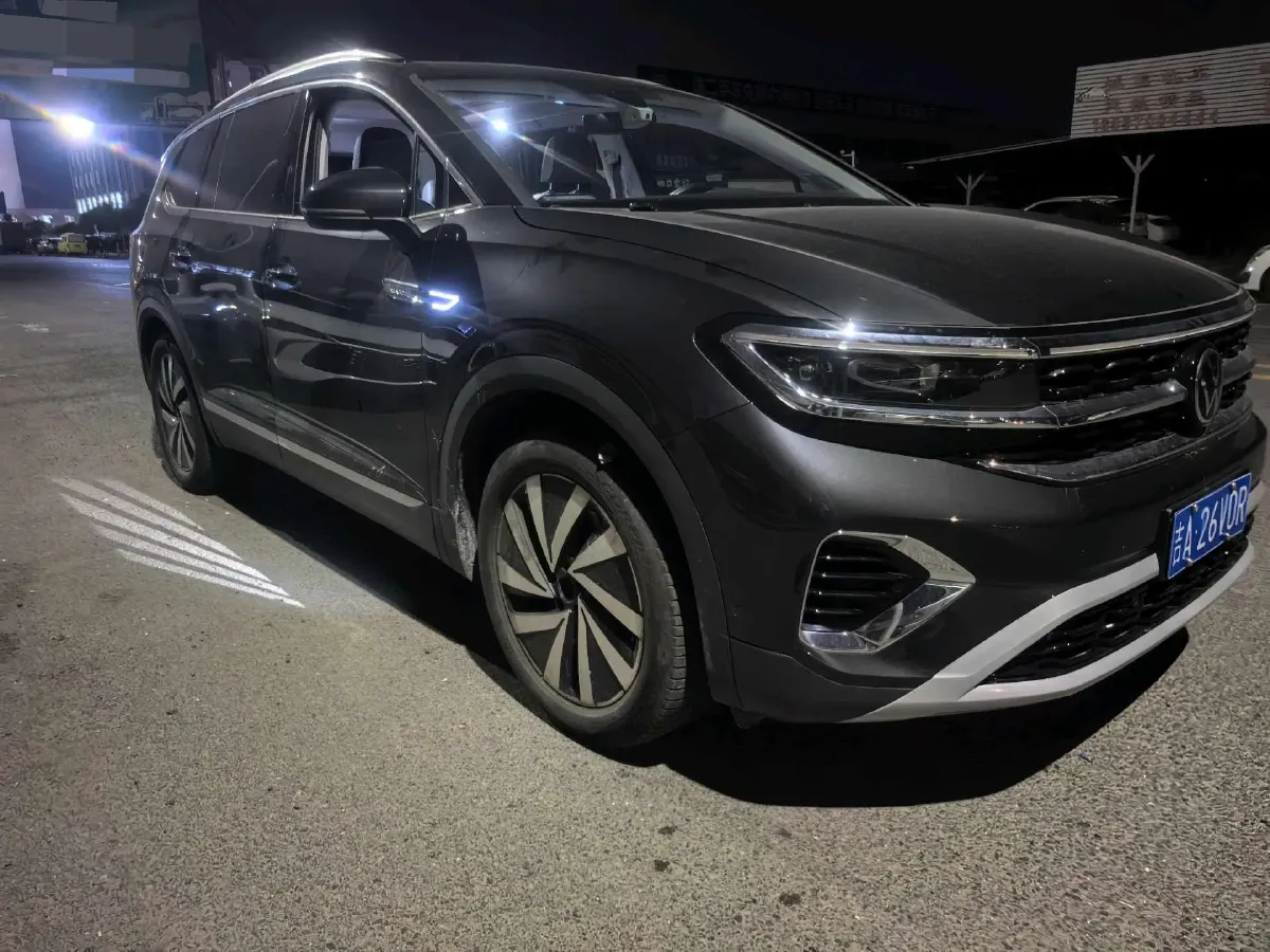 2022 Volkswagen Talagon 2.0T 220HP L4 7DCT,autocango,china used car exporter,china ev exporter,chinese used car exporter,chinese used ev exporter