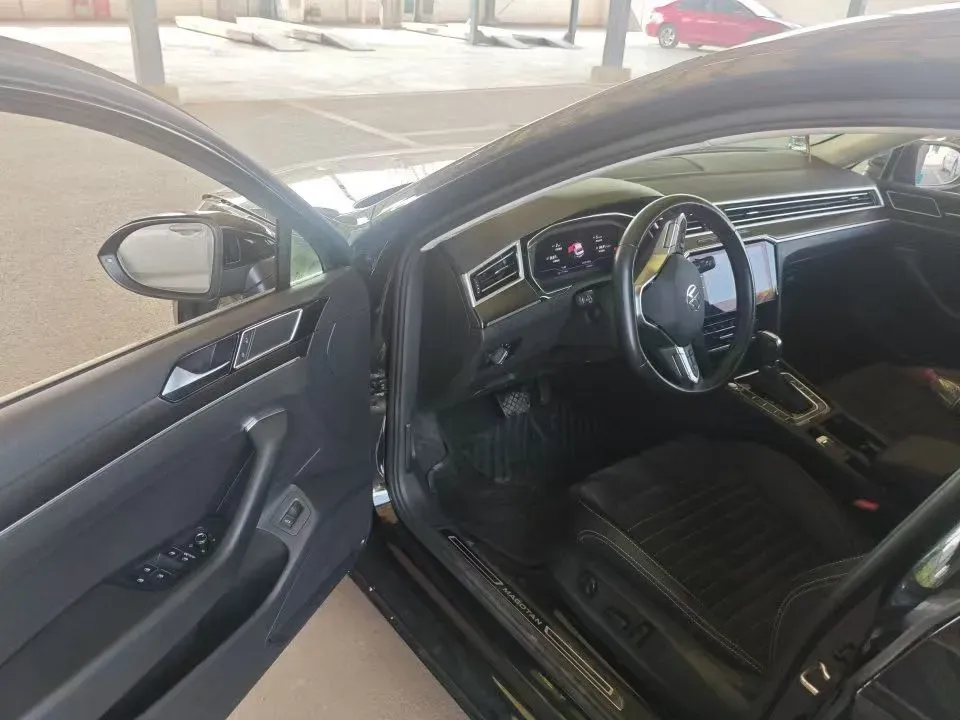 2020 Volkswagen Magotan 2.0T 220HP L4 7DCT,autocango,china used car exporter,china ev exporter,chinese used car exporter,chinese used ev exporter