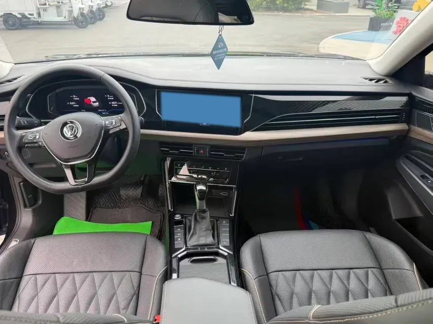 2020 Volkswagen Passat 2.0T 186HP L4 7DCT,autocango,china used car exporter,china ev exporter,chinese used car exporter,chinese used ev exporter