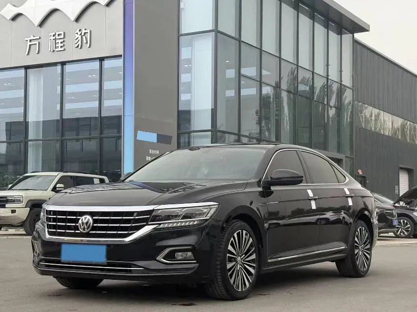 2020 Volkswagen Passat 2.0T 186HP L4 7DCT,autocango,china used car exporter,china ev exporter,chinese used car exporter,chinese used ev exporter