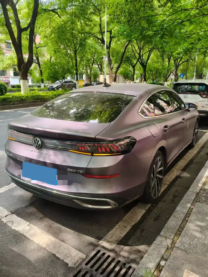 2022 Skoda Superb 2.0T 186HP L4 7DCT,autocango,china used car exporter,china ev exporter,chinese used car exporter,chinese used ev exporter
