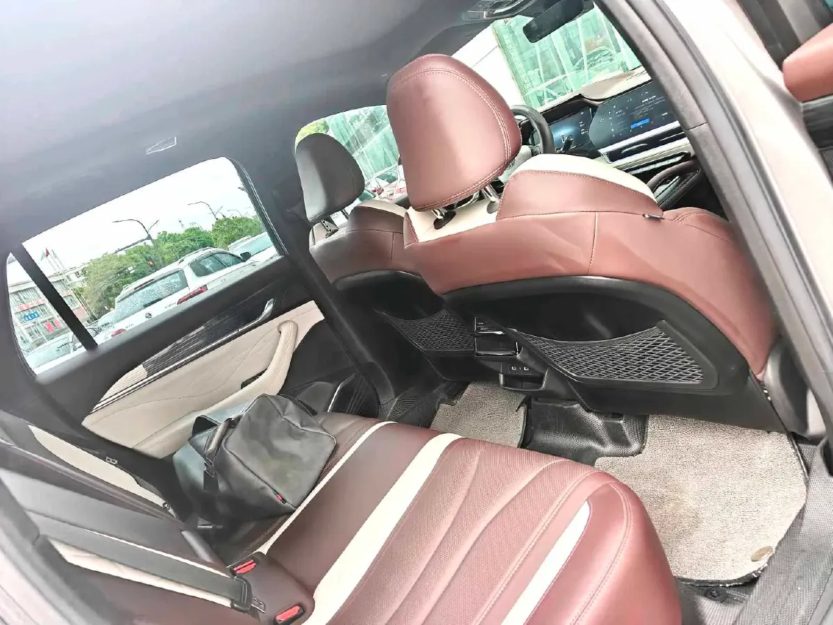 2024 Geely Monjaro 2.0T 238HP L4 8AT,autocango,china used car exporter,china ev exporter,chinese used car exporter,chinese used ev exporter