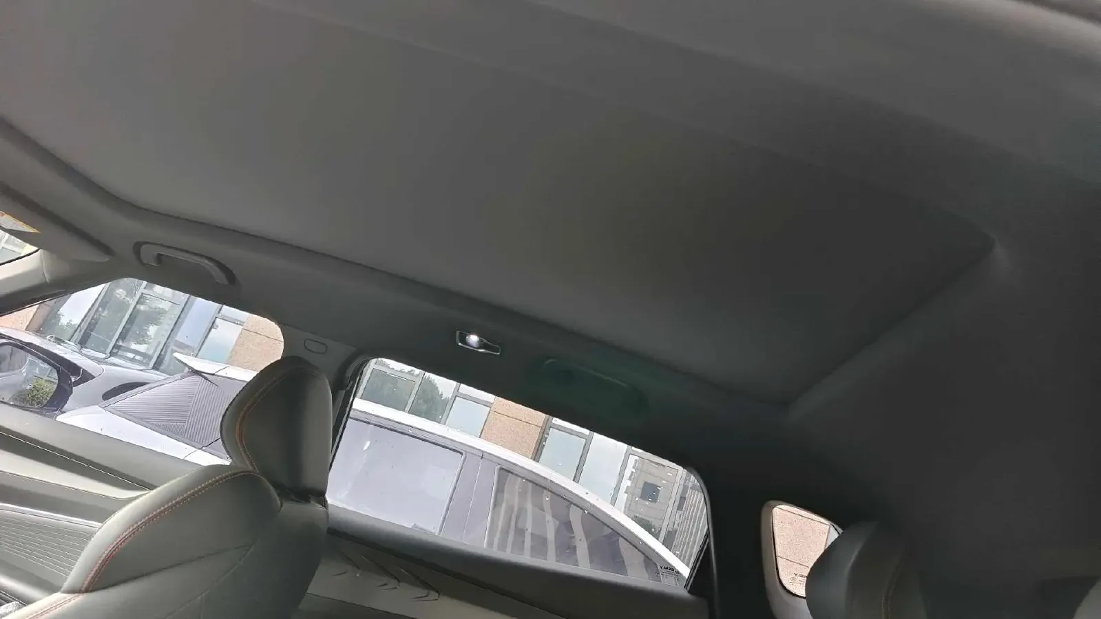 2023 Geely Azkarra 1.5T 181HP L4 7DCT,autocango,china used car exporter,china ev exporter,chinese used car exporter,chinese used ev exporter