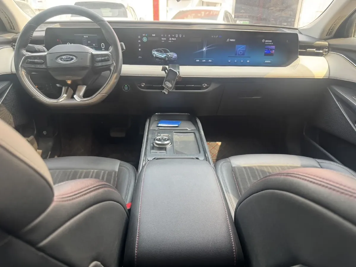 2022 Ford Mondeo 2.0T 238HP L4 8AT,autocango,china used car exporter,china ev exporter,chinese used car exporter,chinese used ev exporter