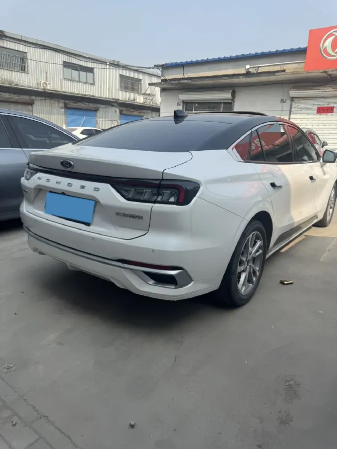 2022 Ford Mondeo 2.0T 238HP L4 8AT,autocango,china used car exporter,china ev exporter,chinese used car exporter,chinese used ev exporter
