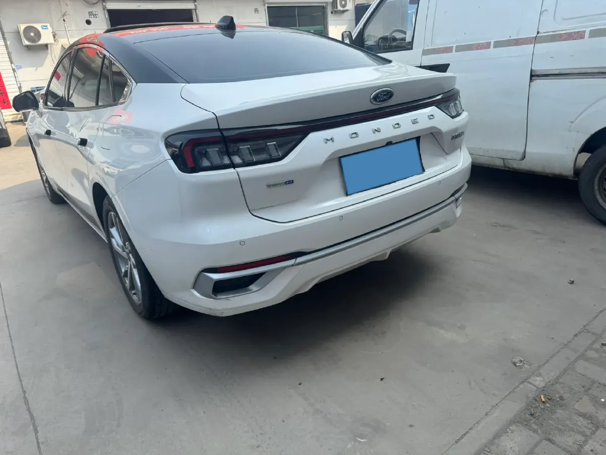 2022 Ford Mondeo 2.0T 238HP L4 8AT,autocango,china used car exporter,china ev exporter,chinese used car exporter,chinese used ev exporter
