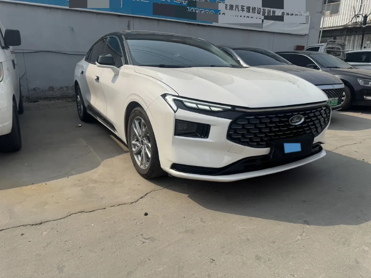 2022 Ford Mondeo 2.0T 238HP L4 8AT,autocango,china used car exporter,china ev exporter,chinese used car exporter,chinese used ev exporter