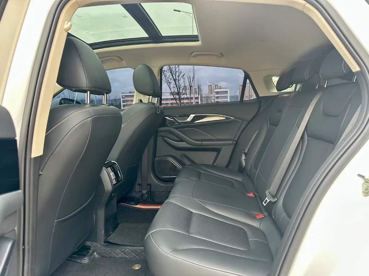 2023 Bestune B70 1.5T 169HP L4 7DCT,autocango,china used car exporter,china ev exporter,chinese used car exporter,chinese used ev exporter