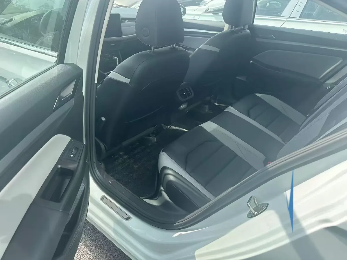 2023 Volkswagen Bora 1.5T 160HP L4 7DCT,autocango,china used car exporter,china ev exporter,chinese used car exporter,chinese used ev exporter