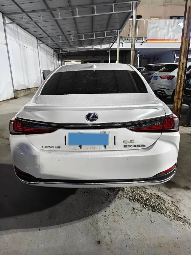 2020 Lexus ES 2.5L 178HP L4 E-CVT Hybrid,autocango,china used car exporter,china ev exporter,chinese used car exporter,chinese used ev exporter