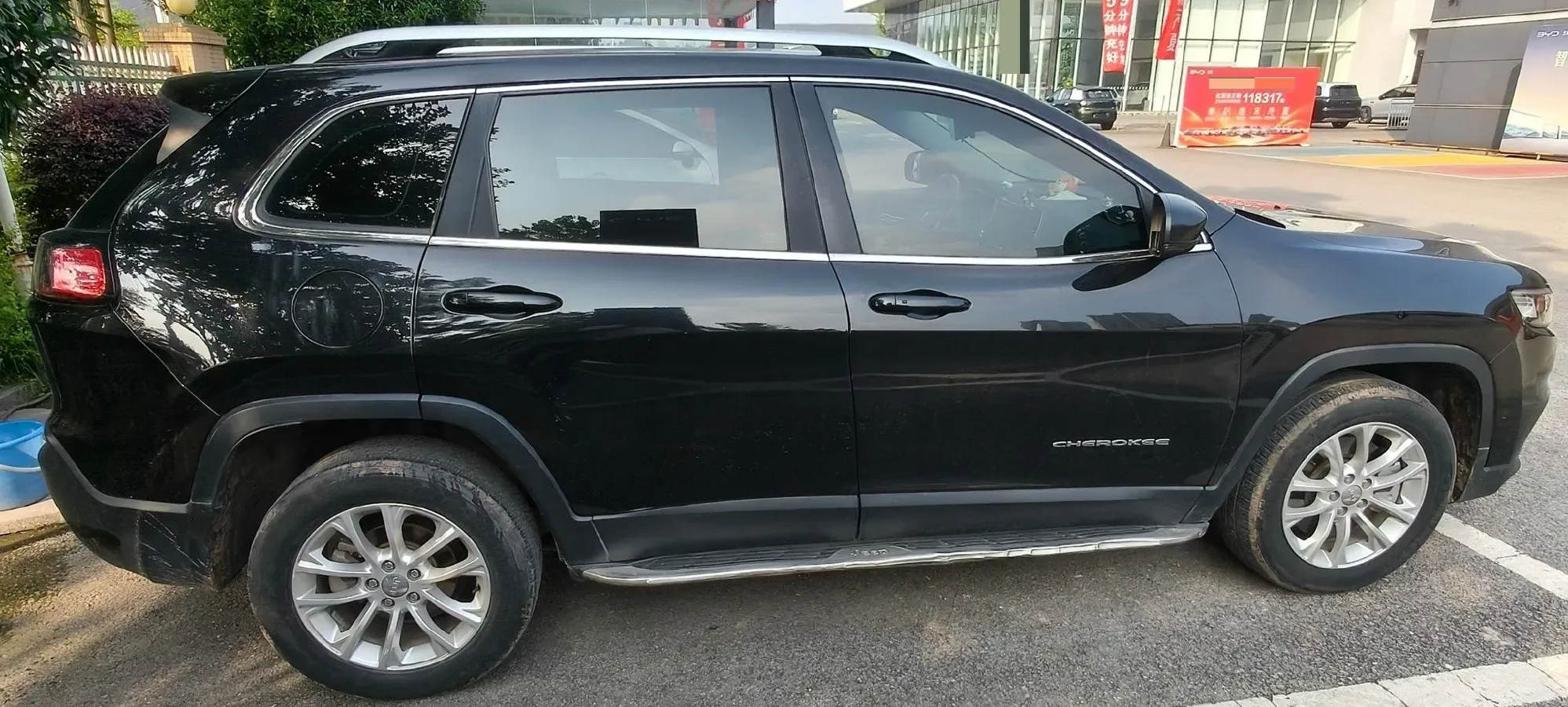 2019 Jeep Cherokee 2.0T 234HP L4 9AT,autocango,china used car exporter,china ev exporter,chinese used car exporter,chinese used ev exporter