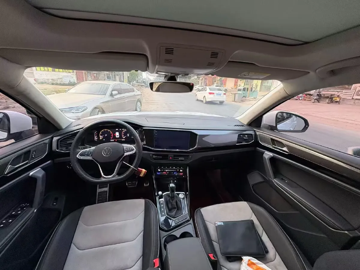 2020 Volkswagen Tayron X 2.0T 186HP L4 7DCT,autocango,china used car exporter,china ev exporter,chinese used car exporter,chinese used ev exporter