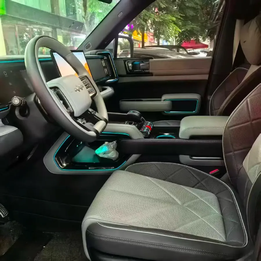 2025 FangChengBao Bao 5 1.5T 194HP L4 E-CVT PHEV 31.8KWH,autocango,china used car exporter,china ev exporter,chinese used car exporter,chinese used ev exporter