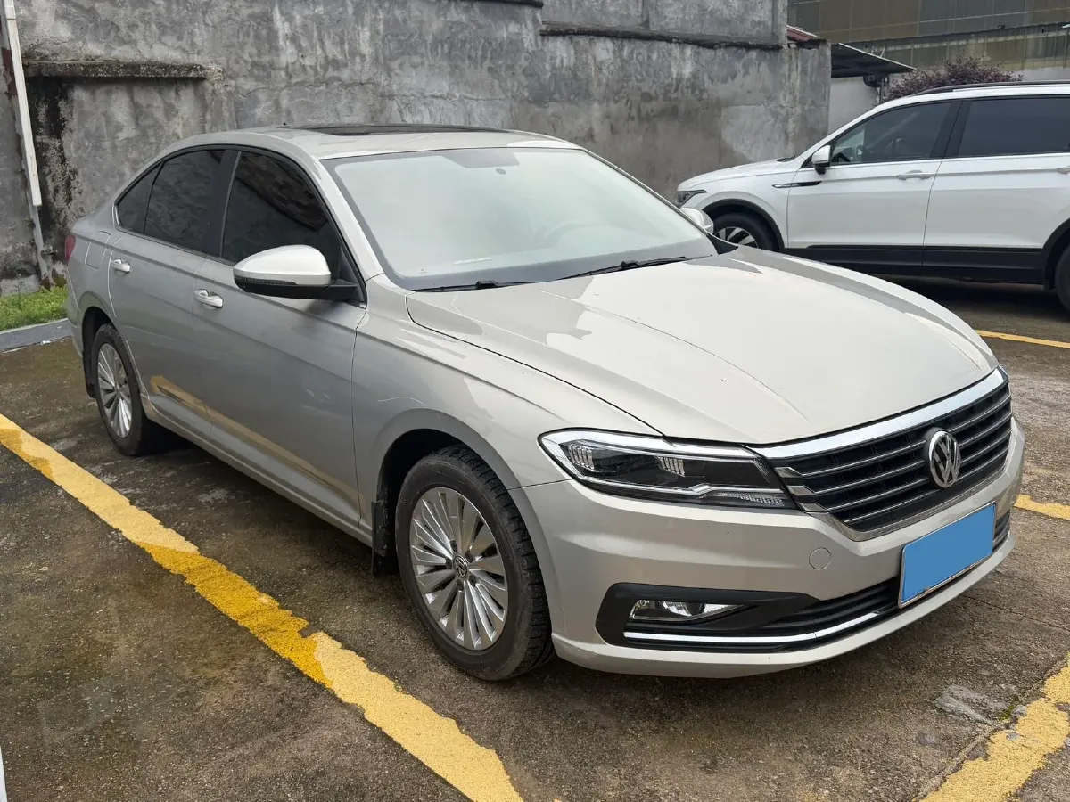 2018 Skoda Karoq 1.4T 150HP L4 7DCT,autocango,china used car exporter,china ev exporter,chinese used car exporter,chinese used ev exporter