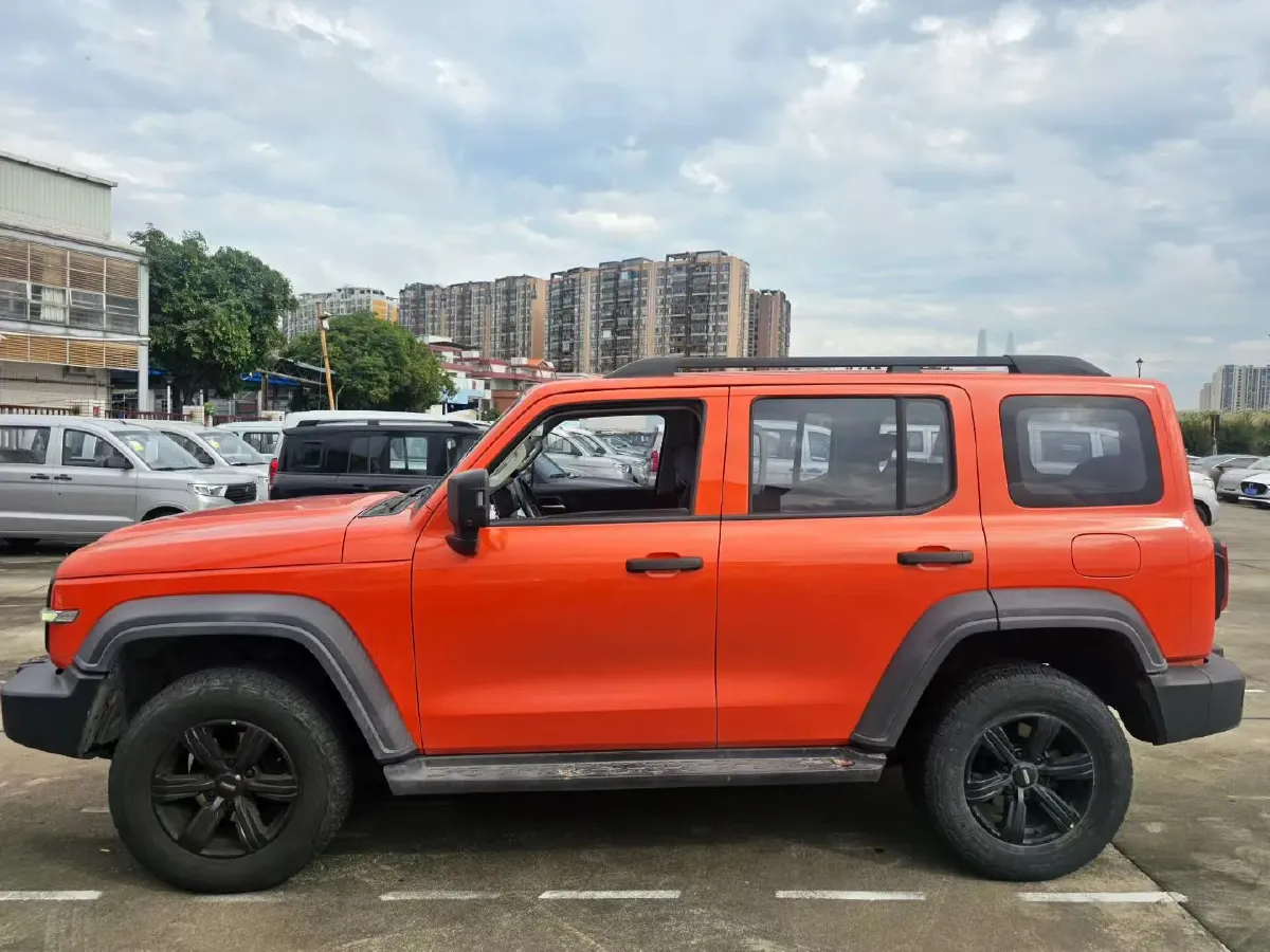 2021 Tank 300 2.0T 227HP L4 8AT,autocango,china used car exporter,china ev exporter,chinese used car exporter,chinese used ev exporter