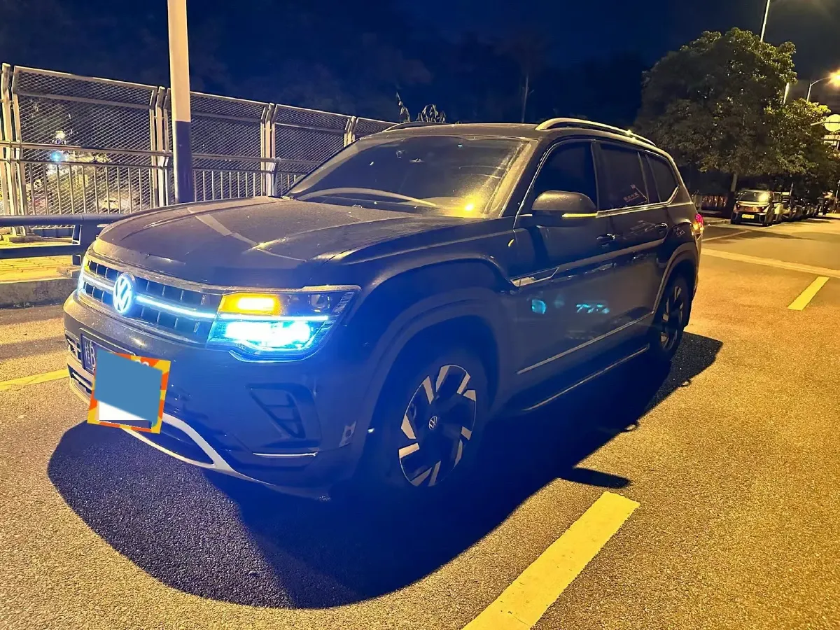 2021 Volkswagen Teramont 2.0T 220HP L4 7DCT,autocango,china used car exporter,china ev exporter,chinese used car exporter,chinese used ev exporter