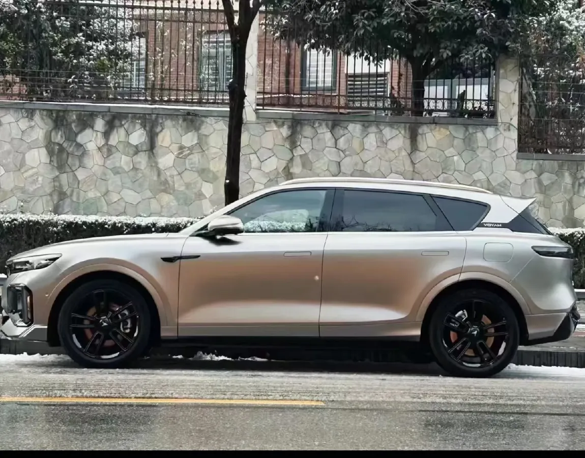 2024 Voyah FREE 1.5T 150HP L4 REEV 39.2KWH,autocango,china used car exporter,china ev exporter,chinese used car exporter,chinese used ev exporter
