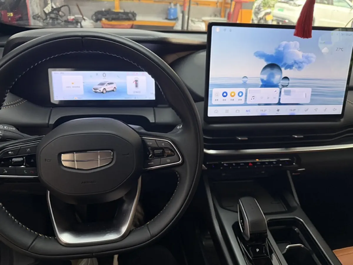 2024 Geely Okavango L 2.0T 218HP L4 7DCT,autocango,china used car exporter,china ev exporter,chinese used car exporter,chinese used ev exporter