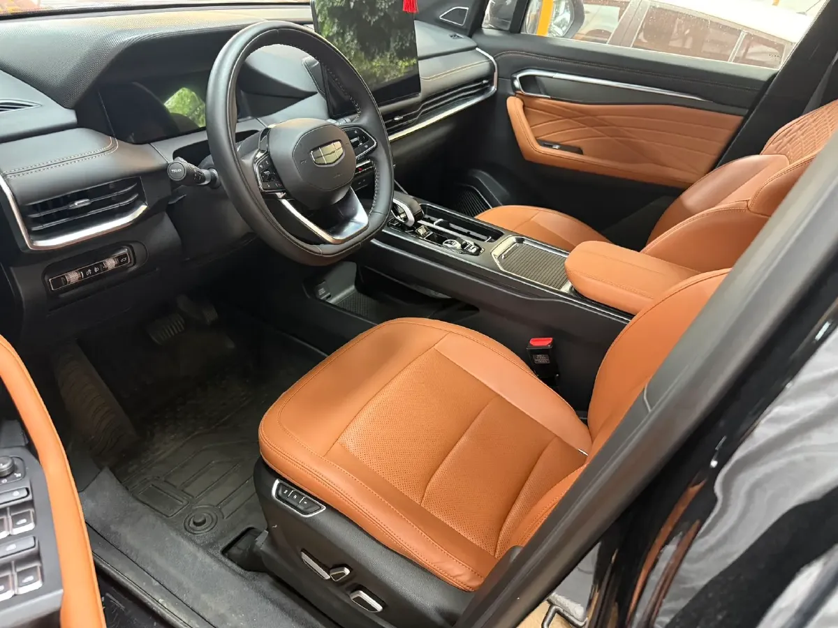 2024 Geely Okavango L 2.0T 218HP L4 7DCT,autocango,china used car exporter,china ev exporter,chinese used car exporter,chinese used ev exporter