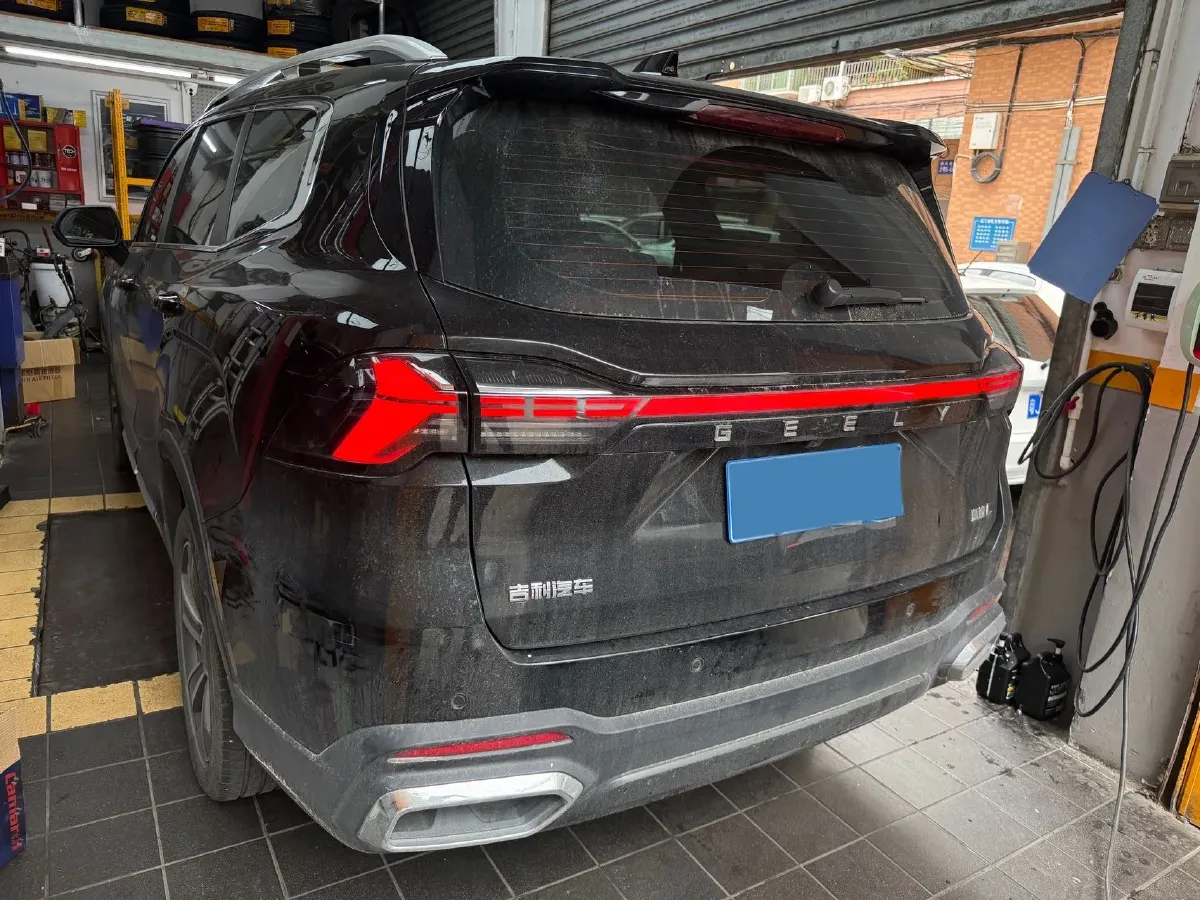 2024 Geely Okavango L 2.0T 218HP L4 7DCT,autocango,china used car exporter,china ev exporter,chinese used car exporter,chinese used ev exporter