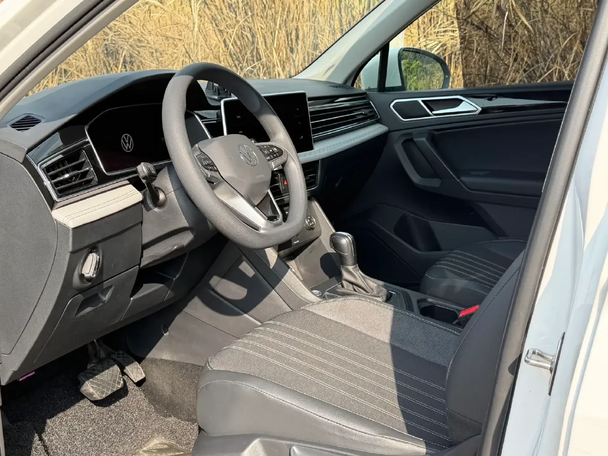 2022 MAXUS DaJia 5 BEV 70KWH,autocango,china used car exporter,china ev exporter,chinese used car exporter,chinese used ev exporter