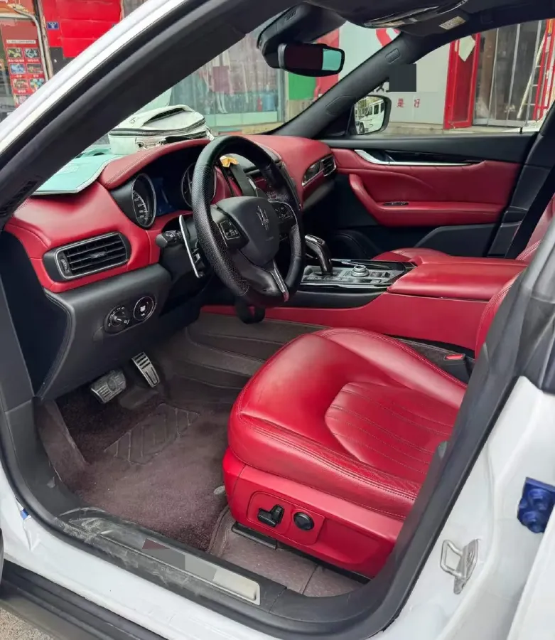 2019 Maserati Levante 3.0T 350HP V6 8AT,autocango,china used car exporter,china ev exporter,chinese used car exporter,chinese used ev exporter