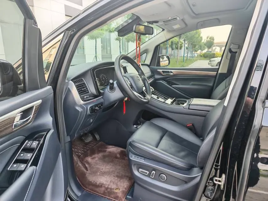 2021 GAC Trumpchi M8 2.0T 252HP L4 8AT,autocango,china used car exporter,china ev exporter,chinese used car exporter,chinese used ev exporter
