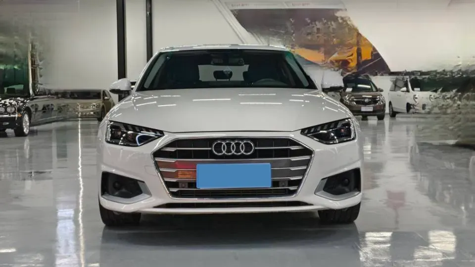2020 Audi A4L 2.0T 190HP L4 7DCT,autocango,china used car exporter,china ev exporter,chinese used car exporter,chinese used ev exporter