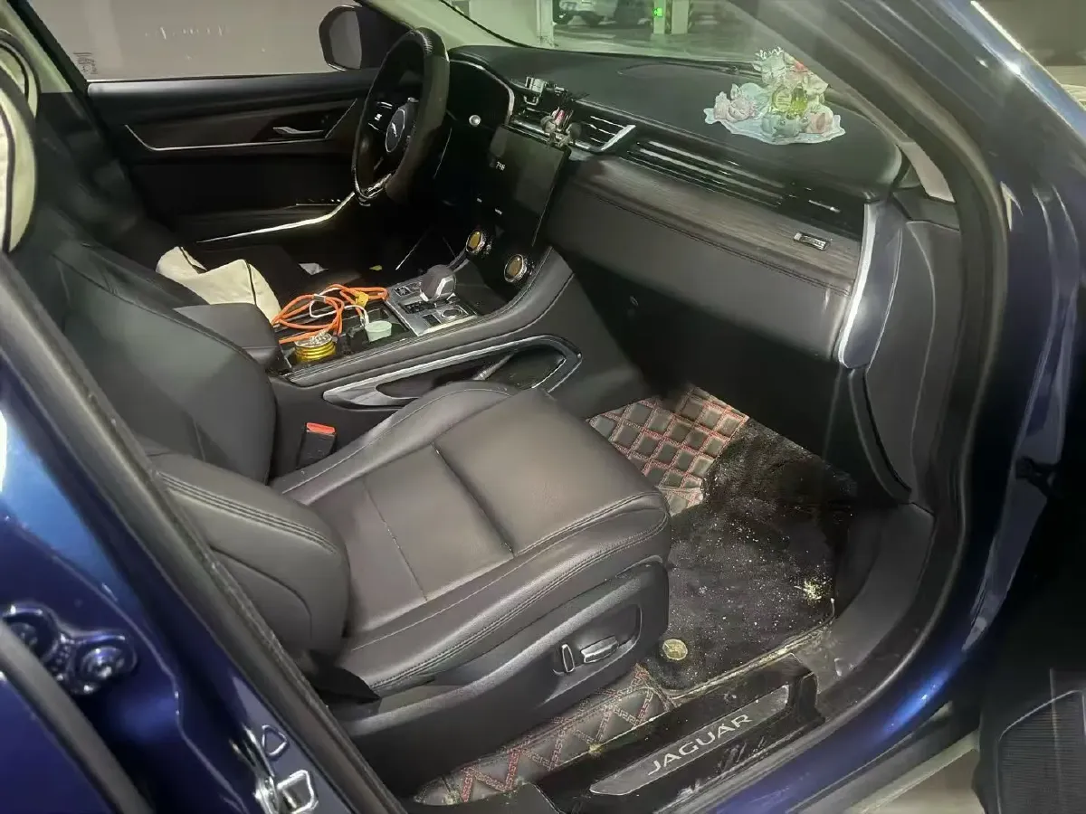 2021 Jaguar F-PACE 2.0T 250HP L4 8AT,autocango,china used car exporter,china ev exporter,chinese used car exporter,chinese used ev exporter