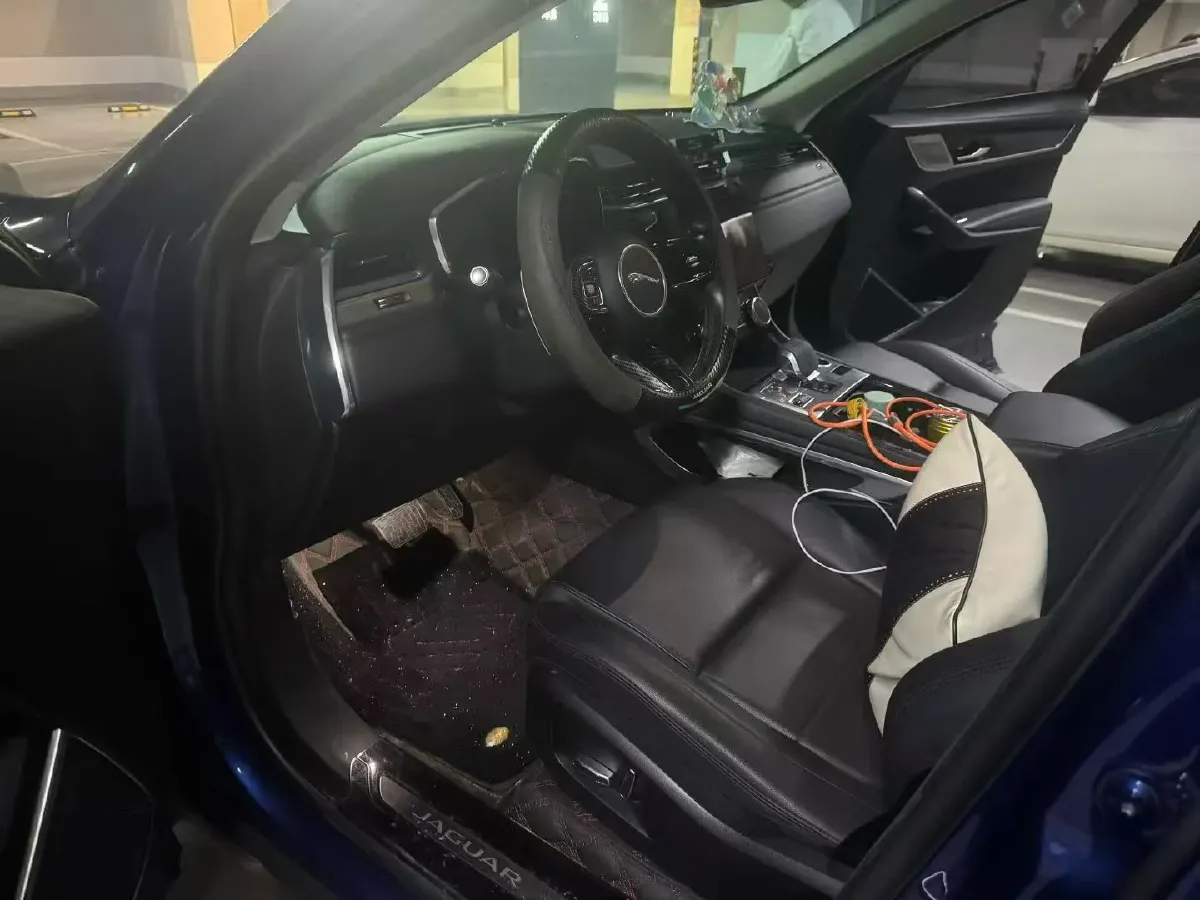 2021 Jaguar F-PACE 2.0T 250HP L4 8AT,autocango,china used car exporter,china ev exporter,chinese used car exporter,chinese used ev exporter