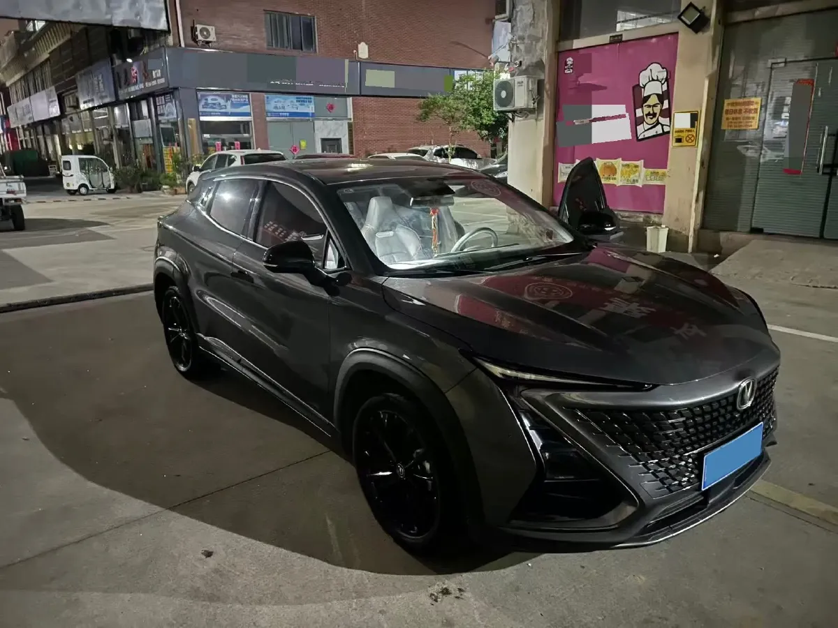 2022 ChangAn UNI-T 1.5T 188HP L4 7DCT,autocango,china used car exporter,china ev exporter,chinese used car exporter,chinese used ev exporter