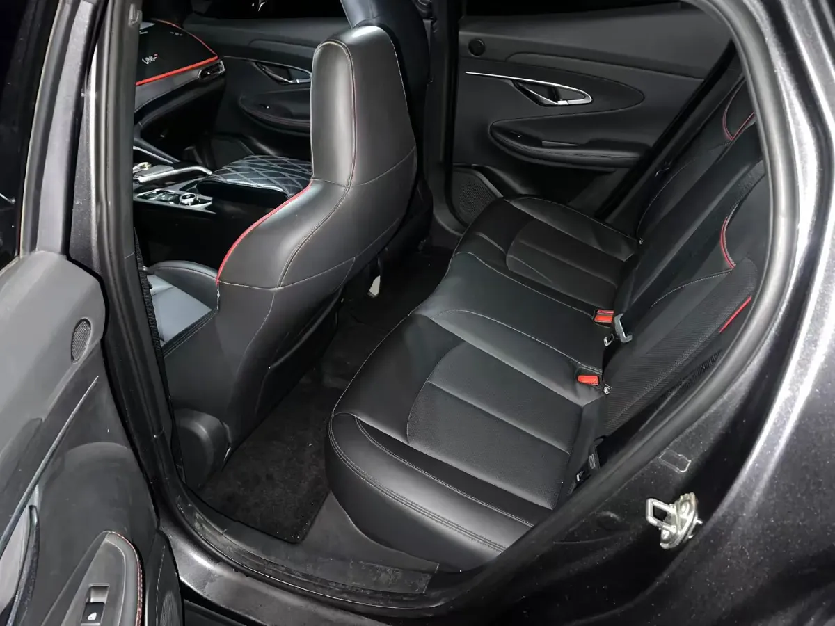 2022 ChangAn UNI-T 1.5T 188HP L4 7DCT,autocango,china used car exporter,china ev exporter,chinese used car exporter,chinese used ev exporter