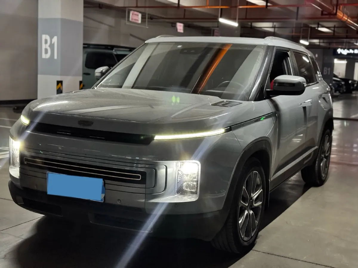 2020 Geely ICON 1.5T 177HP L3 7DCT,autocango,china used car exporter,china ev exporter,chinese used car exporter,chinese used ev exporter
