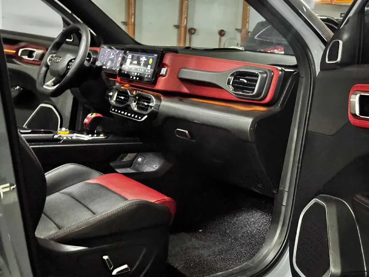 2020 Geely ICON 1.5T 177HP L3 7DCT,autocango,china used car exporter,china ev exporter,chinese used car exporter,chinese used ev exporter