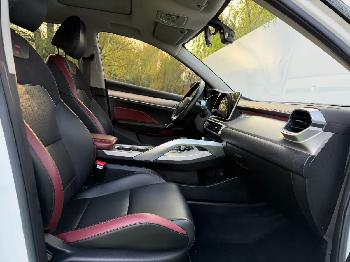 2021 Geely Coolray 1.4T 141HP L4 6DCT,autocango,china used car exporter,china ev exporter,chinese used car exporter,chinese used ev exporter