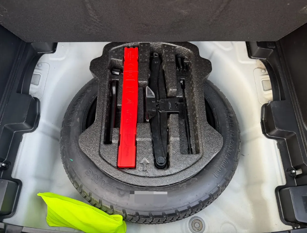 2021 Geely Coolray 1.4T 141HP L4 6DCT,autocango,china used car exporter,china ev exporter,chinese used car exporter,chinese used ev exporter