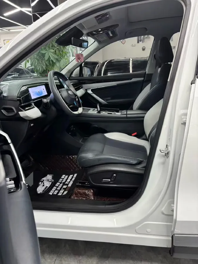 2024 Geely StarRay 1.5T 181HP L4 7DCT,autocango,china used car exporter,china ev exporter,chinese used car exporter,chinese used ev exporter